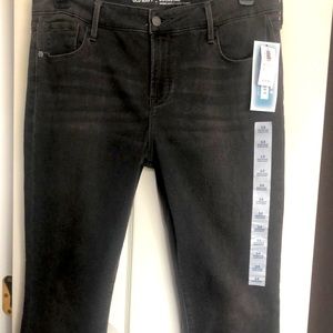 Old navy grey jeans plus fancy scarf🦋